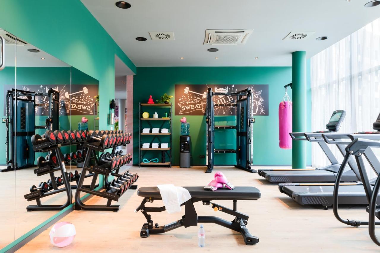 Moxy Paris Val D'Europe Montévrain Exterior foto